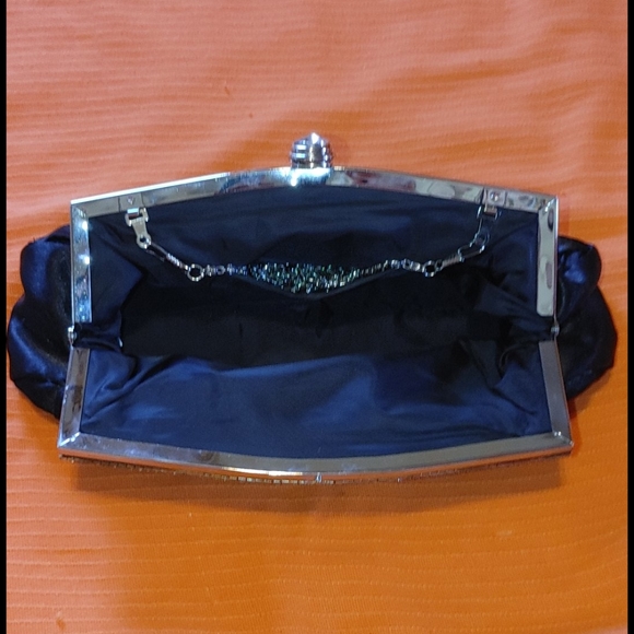 Vtg satin rhinestone clutch - Picture 4 of 6